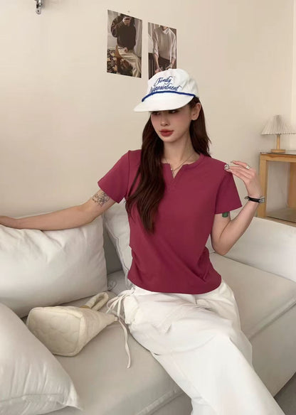 雲白清序シンプルホワイトミニVネック半袖Tシャツ夏の新作スリムで痩せた雰囲気のトップス女性