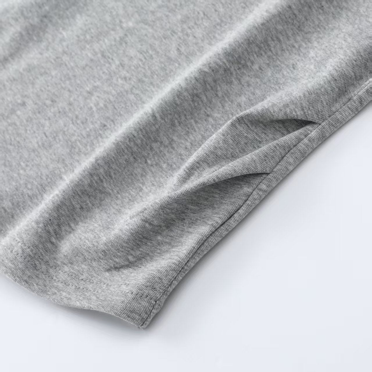 立体釘ビーズ蝶刺繍白半袖Tシャツ女夏ショルダ丸首修身ウエスト丸見えトップス
