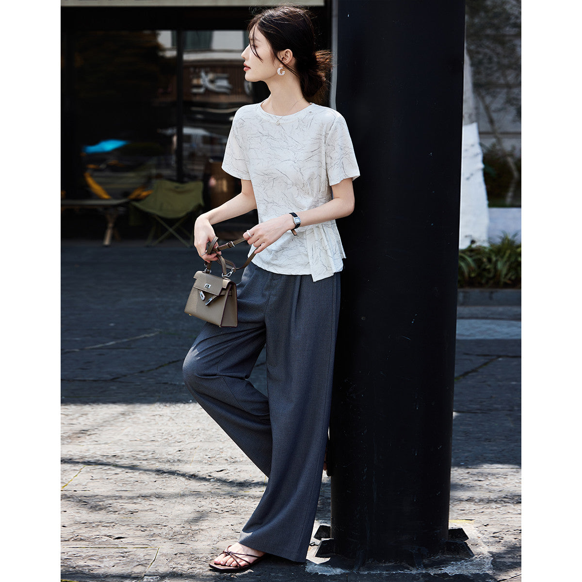 【デザイン感ウエストギャザーTシャツ女】26夏マーブルプリント通勤ミニ半袖トップス